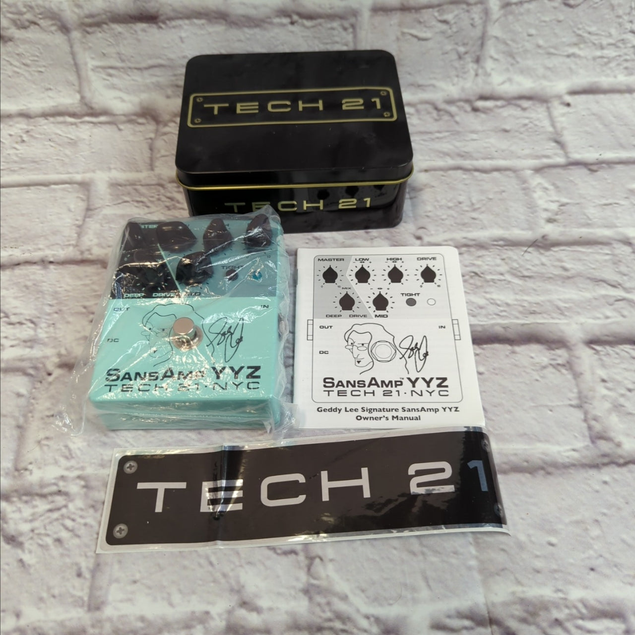 geddy lee yyz pedal Tech 21 Geddy Lee Sansamp Bass DI Pedal