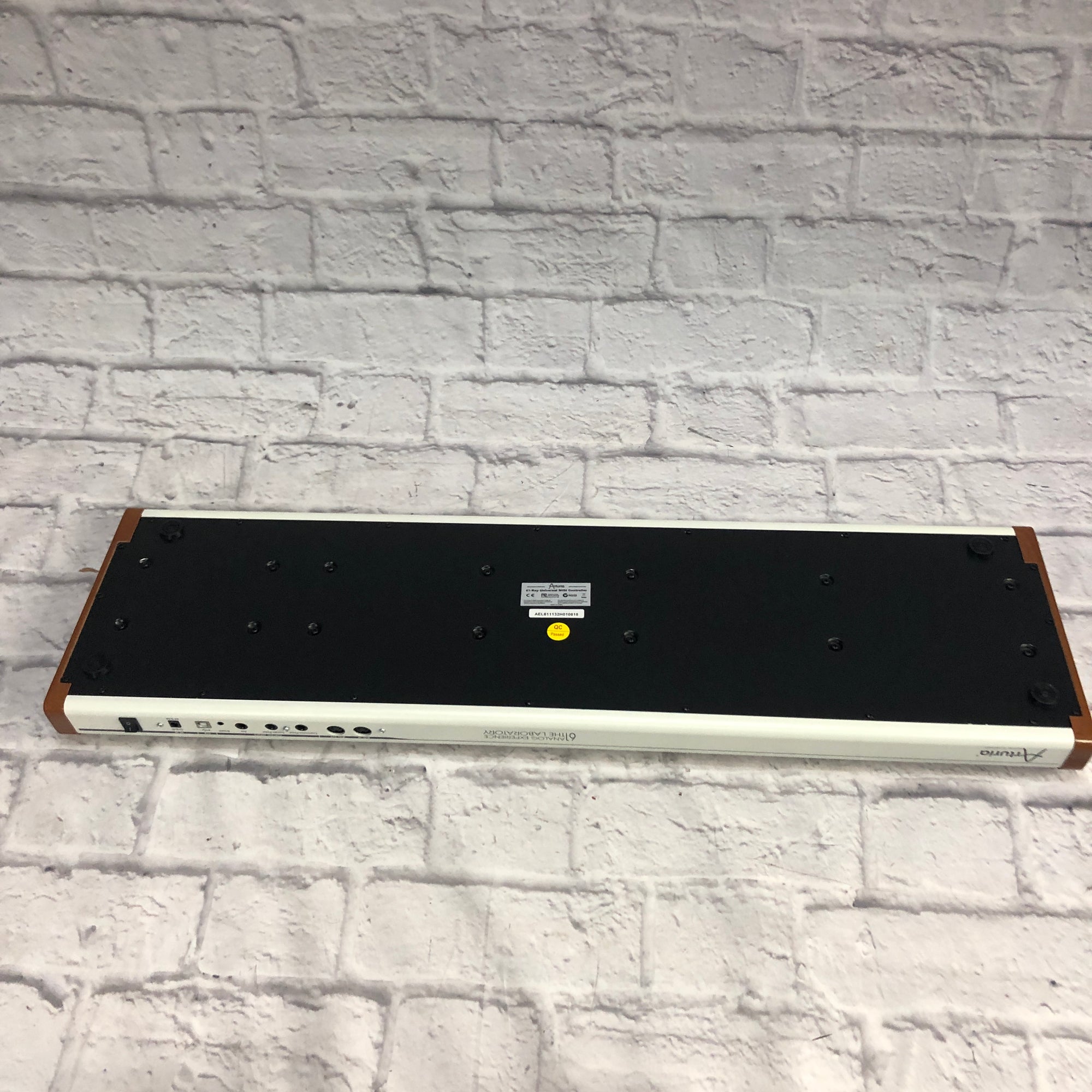 Arturia Analog Experience The Laboratory 61-Key Controller