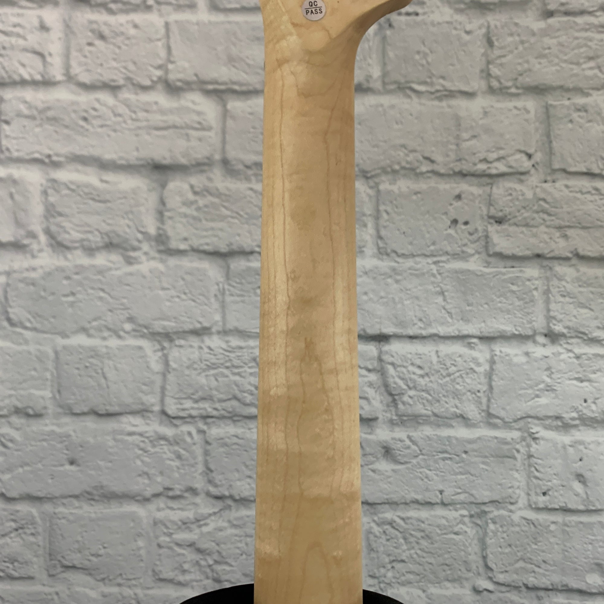 Nashville Guitar Works 210 Electric P Bass - Black, Rosewood Fretboard