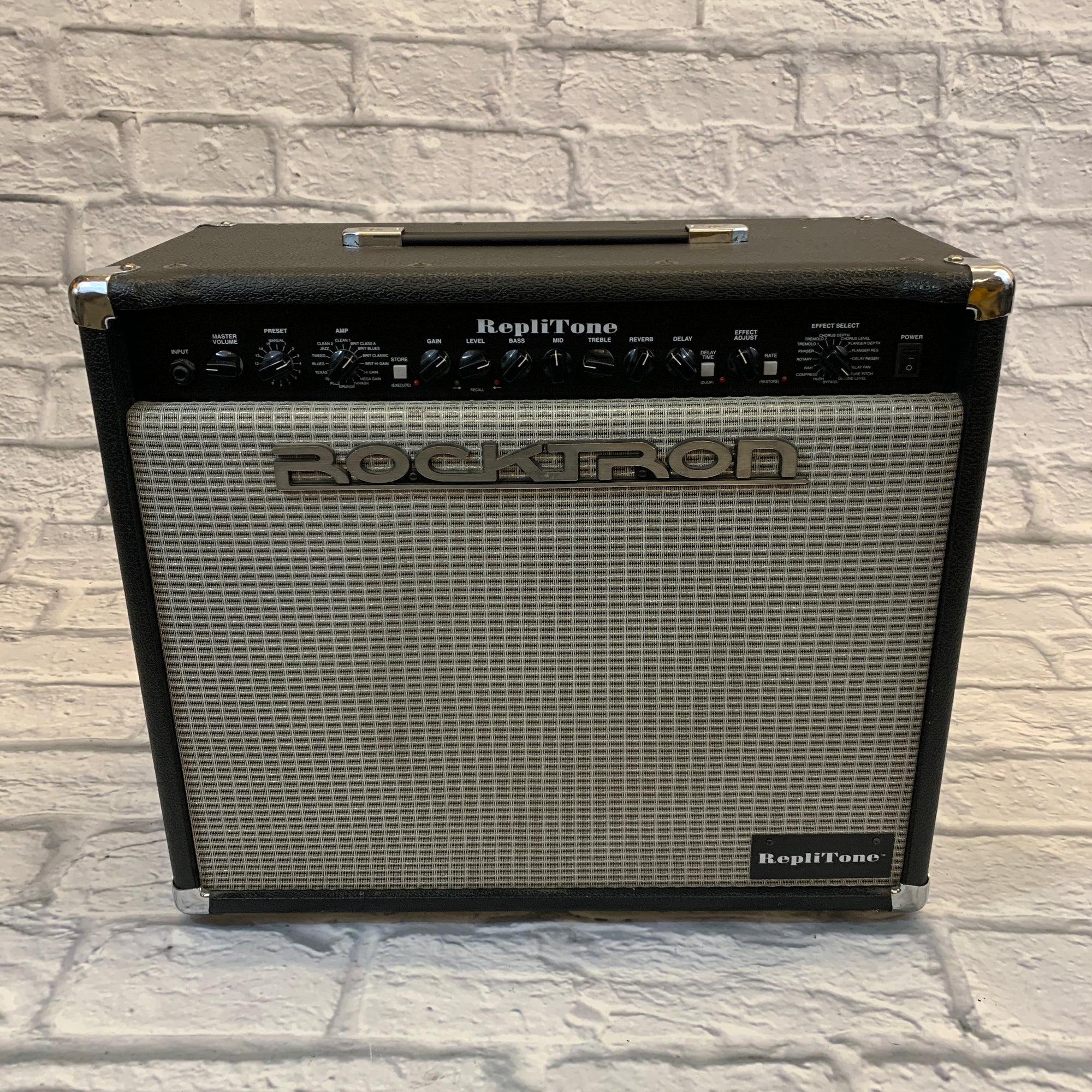 Rocktron Replitone 112 Digital Guitar Amp