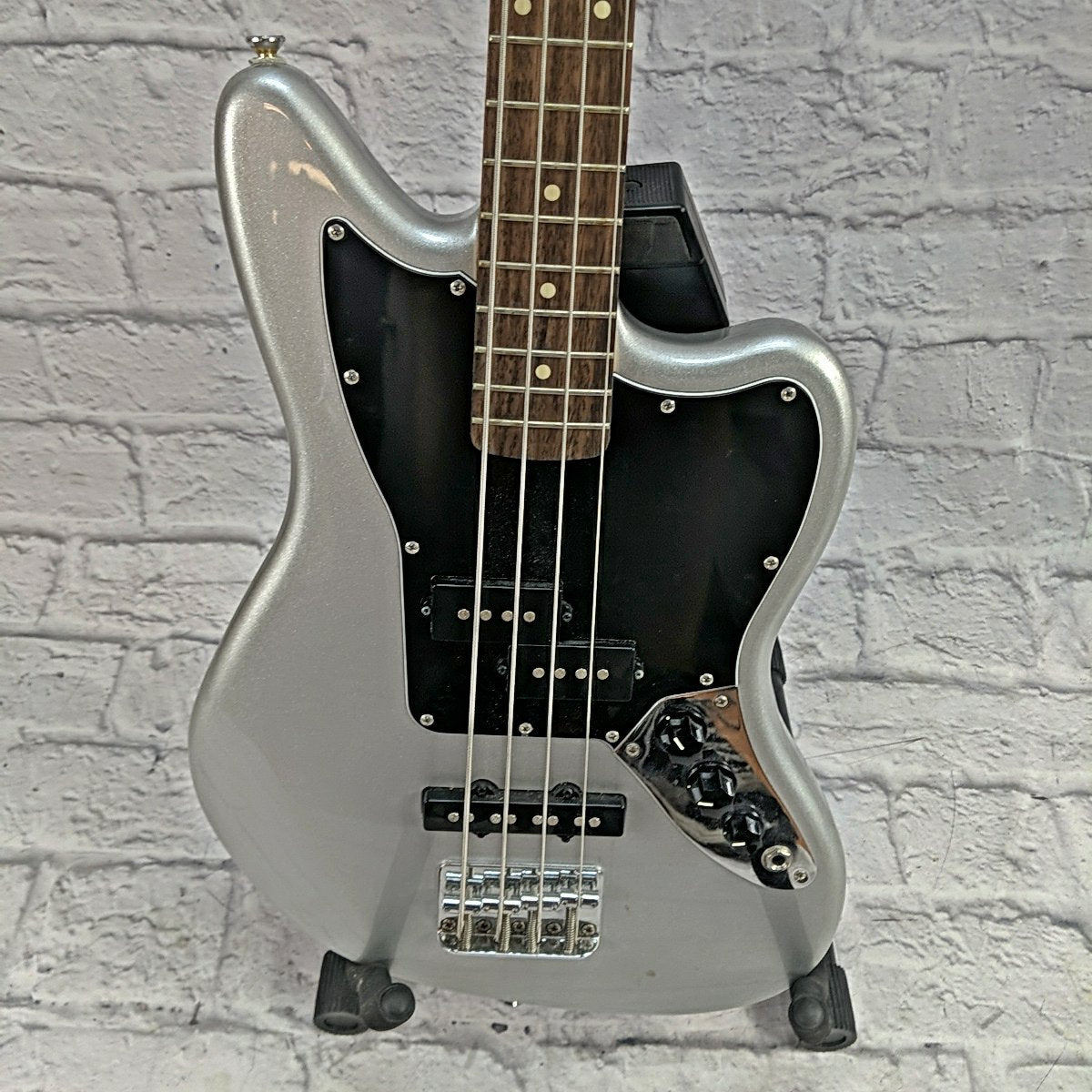 Squier Vintage Modified Jaguar Bass ケース付 Squier Vintage Modified Jaguar Bass ケース付 Squier Vintage