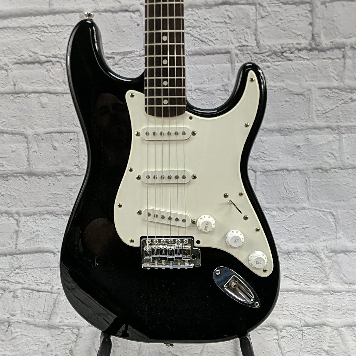 Squier Strat Affinity Black Electric Guitar
