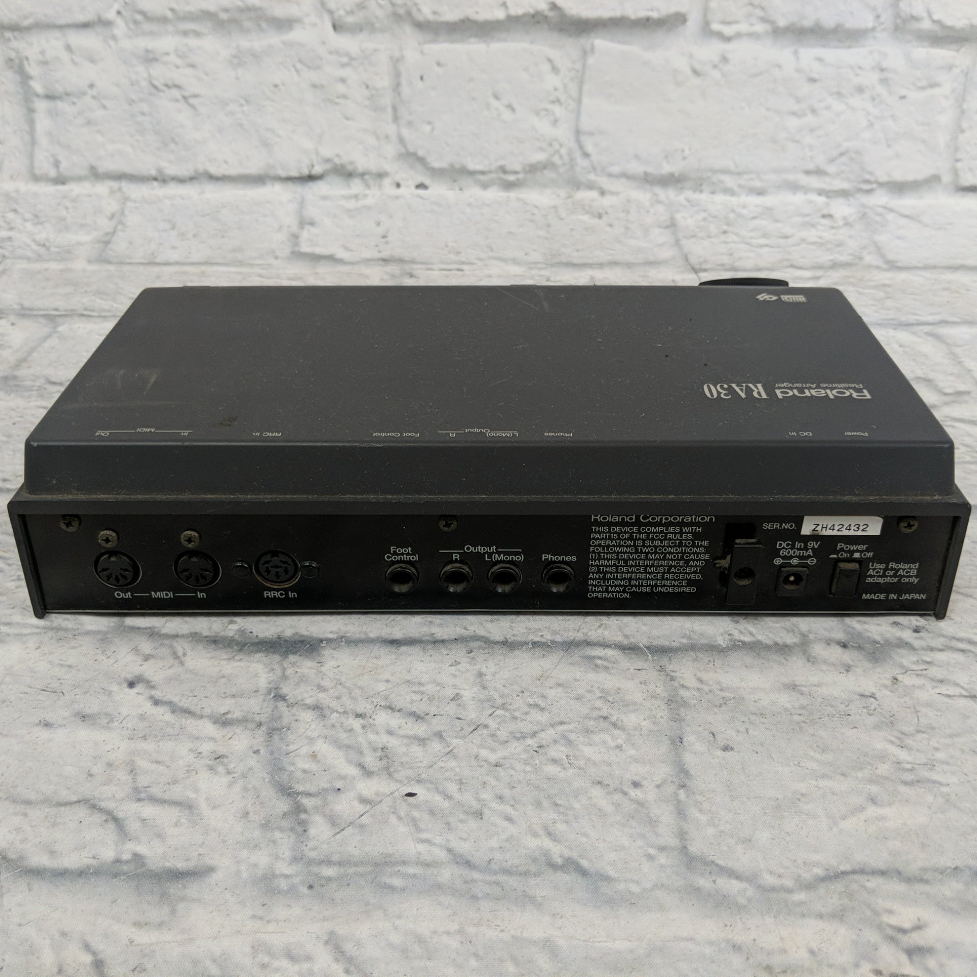 Roland RA-30 Real-Time MIDI Arranger - Evolution Music