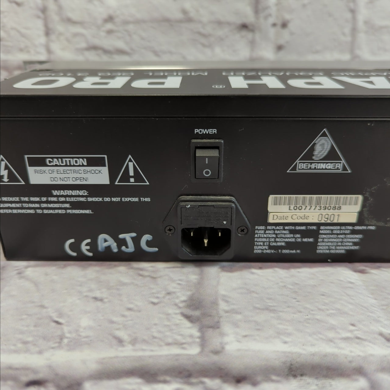 Behringer GEQ3102 Ultragraph Pro 31 Band Rack Equalizer