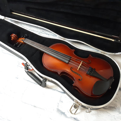Scherl and Roth R101-E3 3/4 Size Violin Outfit w/case and bow - C006746