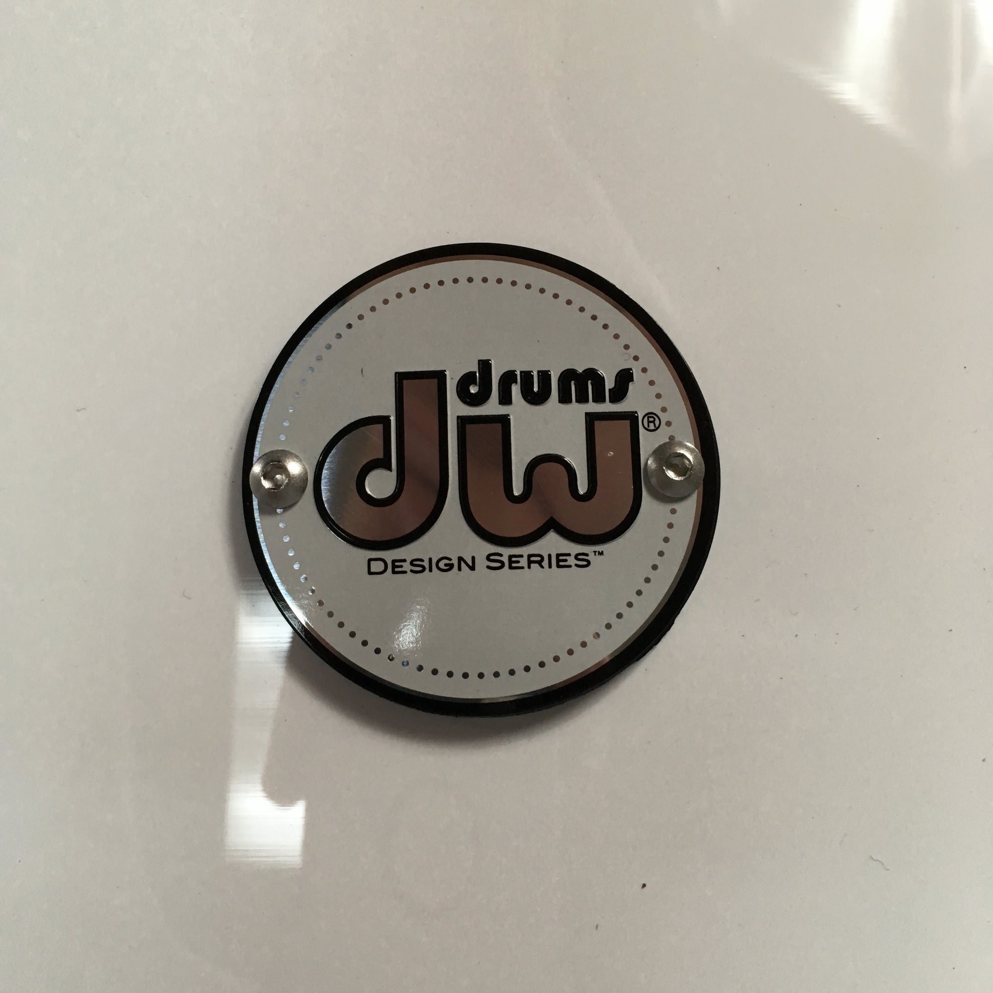 DW Design Series White 4 Piece Drum Set