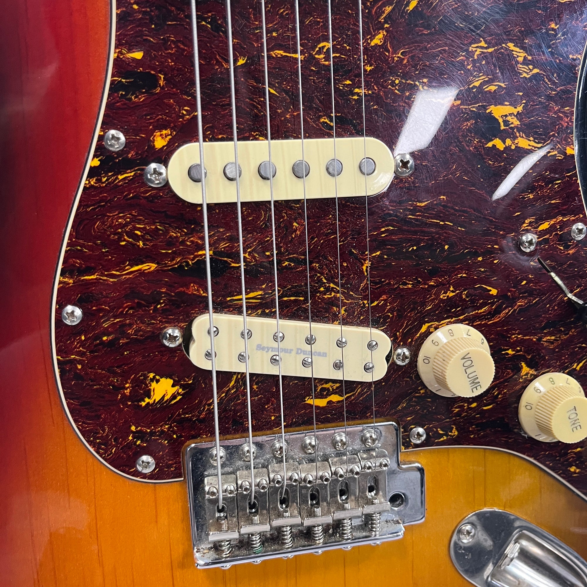 Squier Classic Vibe 60s Strat with Duncan Little 59 Pickup
