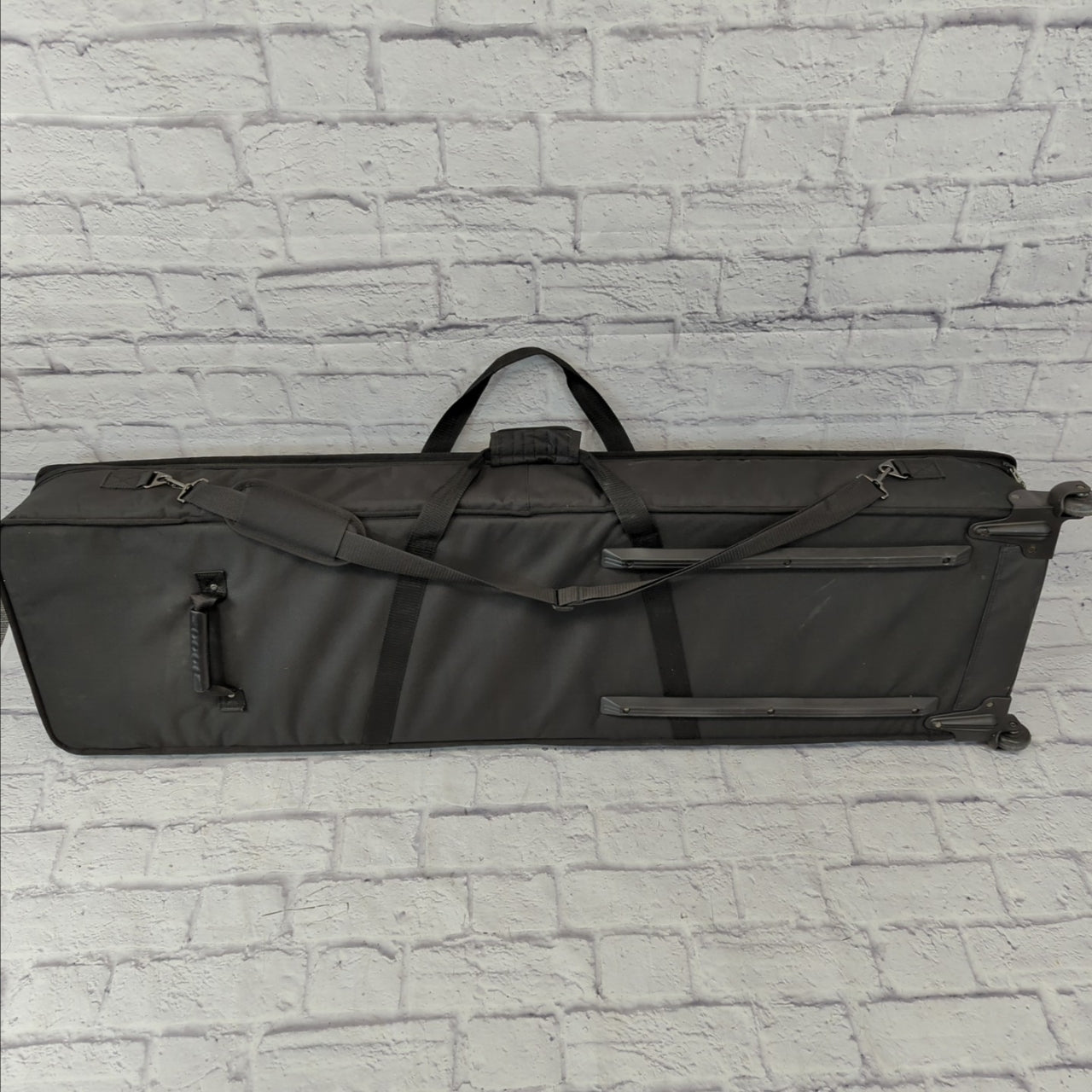 Road Runner 88 Key Keyboard Bag w/ Wheels