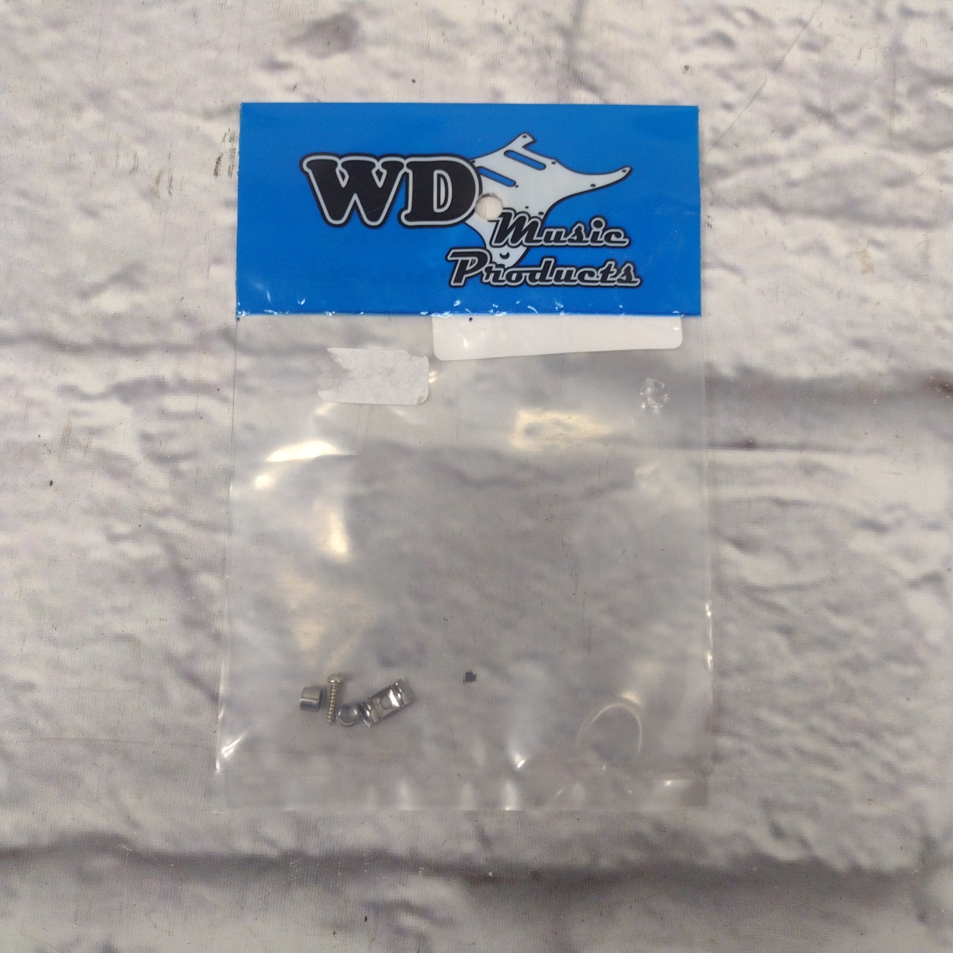 WD Chrome Guitar String Retainer