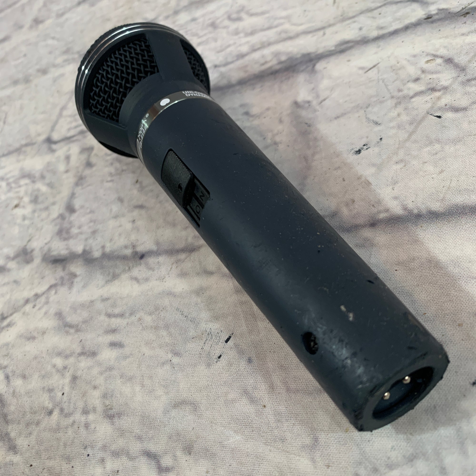 Audio 2000's APM160ND 1/4" Dynamic Microphone