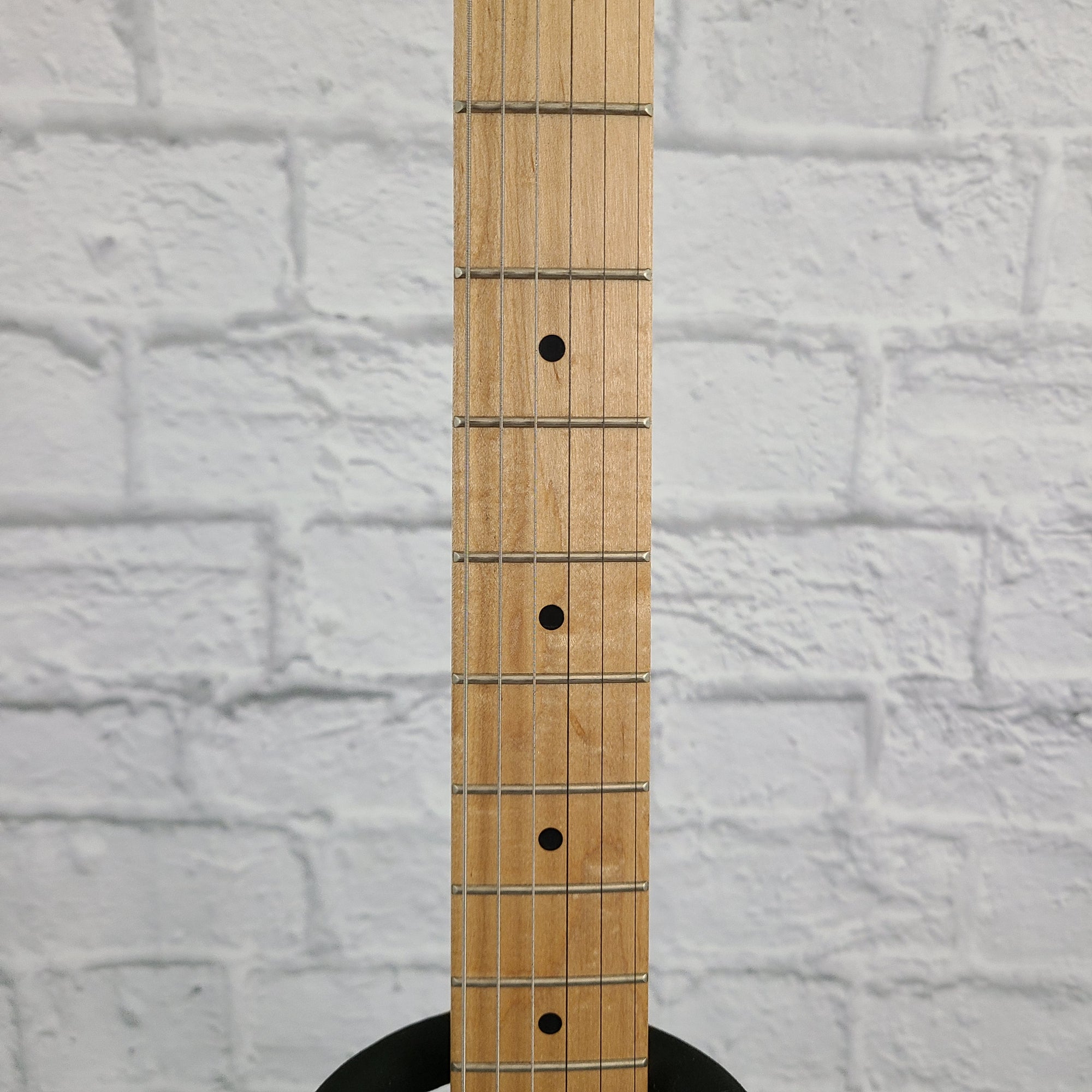Fender Starcster Electric Guitar
