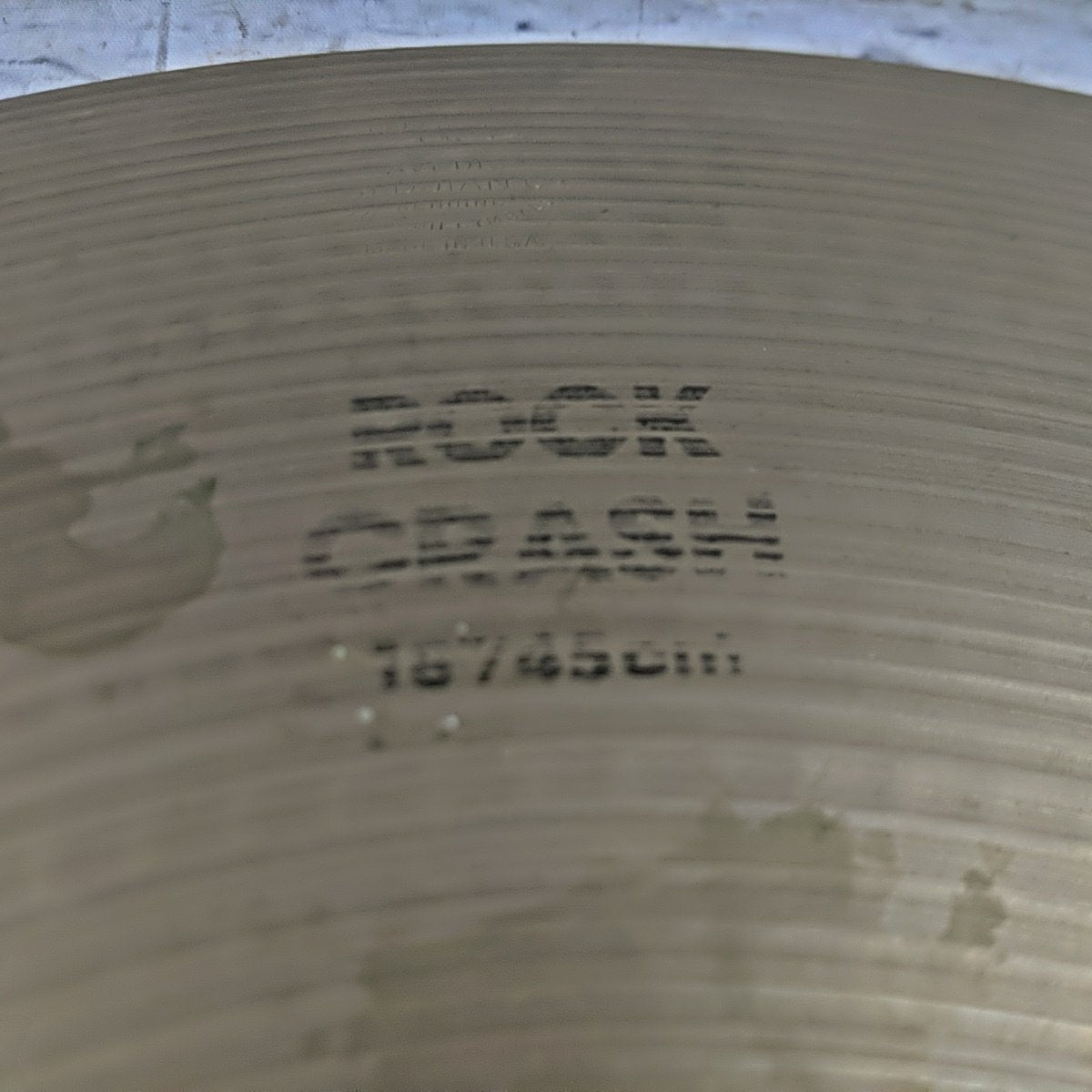 Zildjian Avedis Rock Crash 18 Crash Cymbal