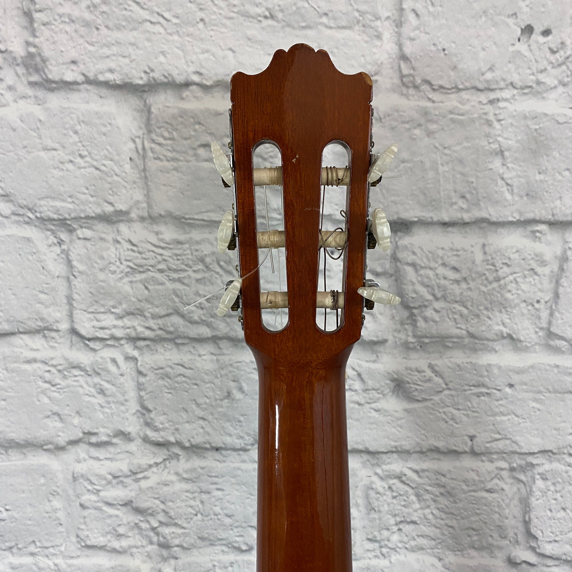 Yamaha G-231ii Classical Acoustic Guitar