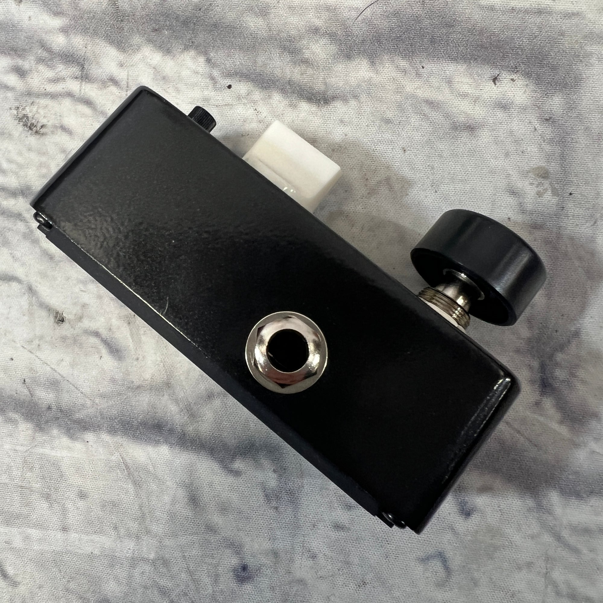slow gear pedal Mooer Slow Engine Boss Slow Gear Clone Mini Pedal