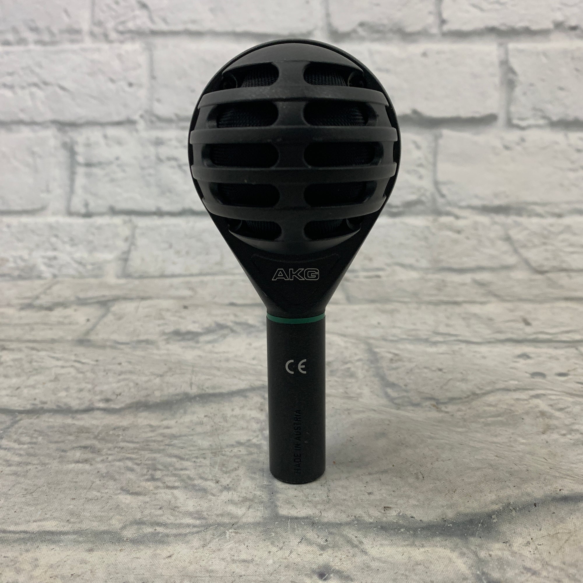 AKG 112 Kick Drum / Bass Instrument Dynamic Microphone