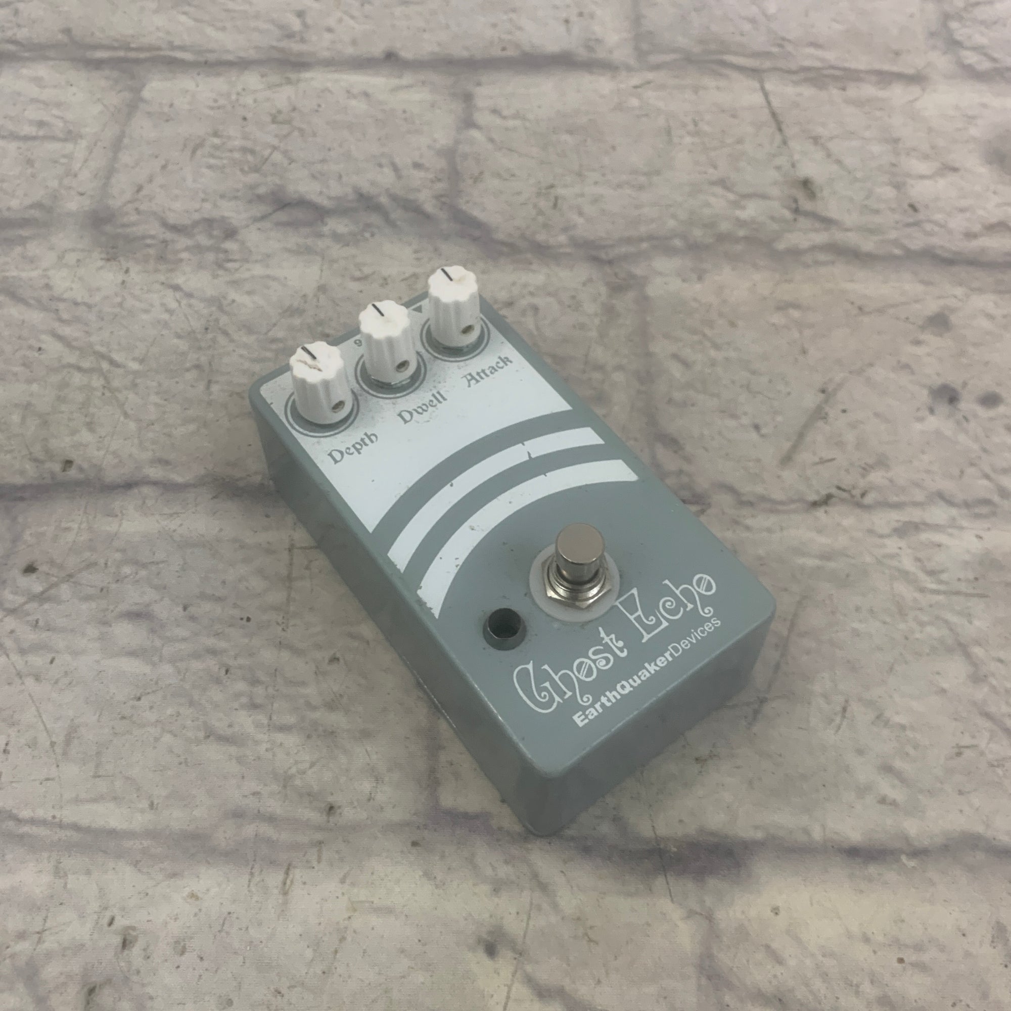 EarthQuaker Devices Ghost Echo Delay Pedal
