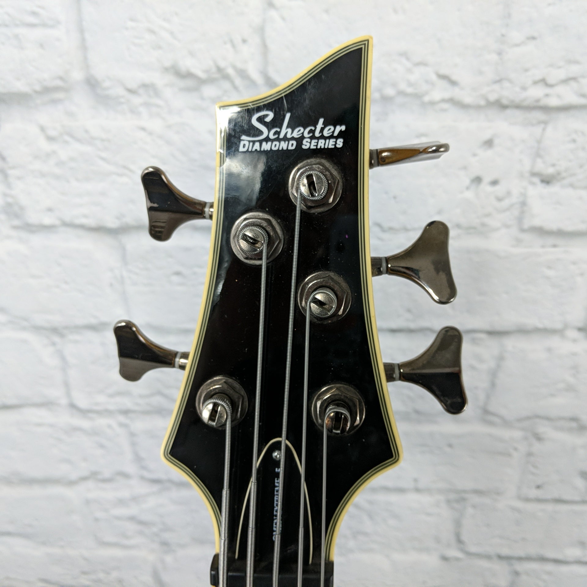 Schecter Omen Extreme-5 5 String Bass
