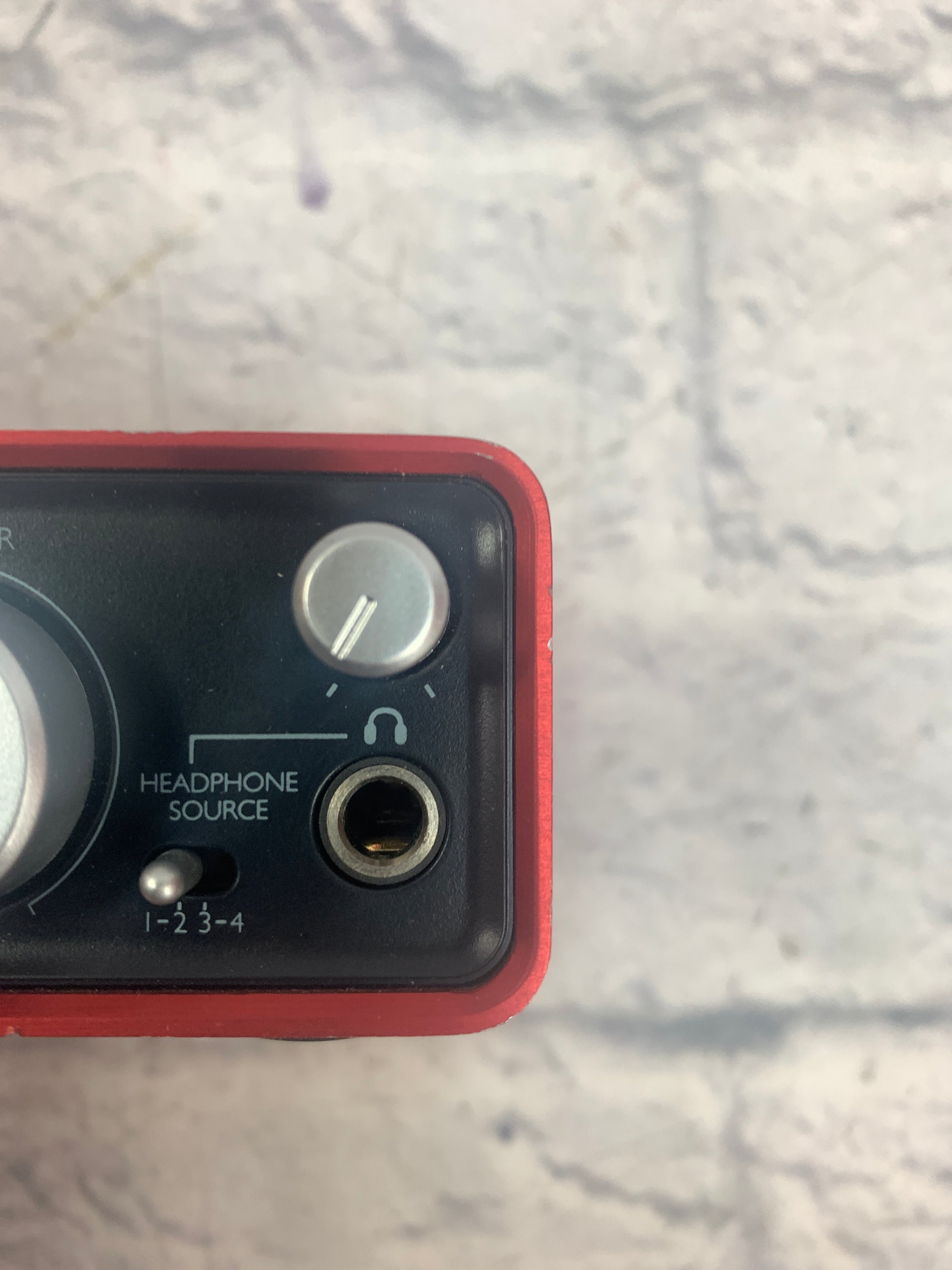 Focusrite Scarlett 2i4 USB Recording Interface