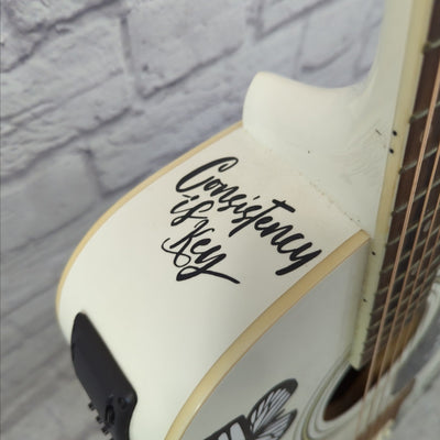 Glen Burton GA204CE-WH Spruce Top Cutaway Mahogany Neck 6-String Acoustic Electric Guitar - White