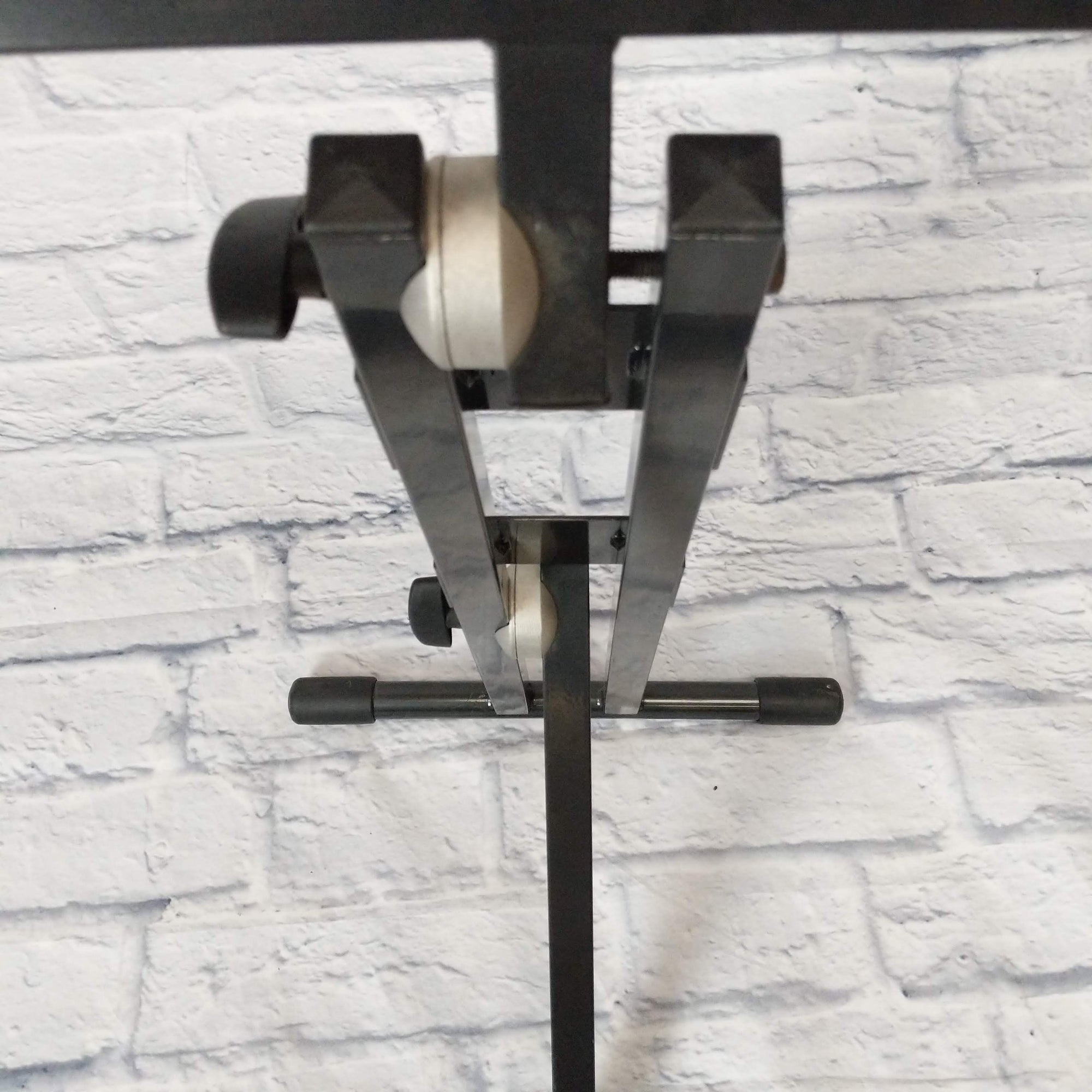 Gator GFWGTRAMP200 amp stand