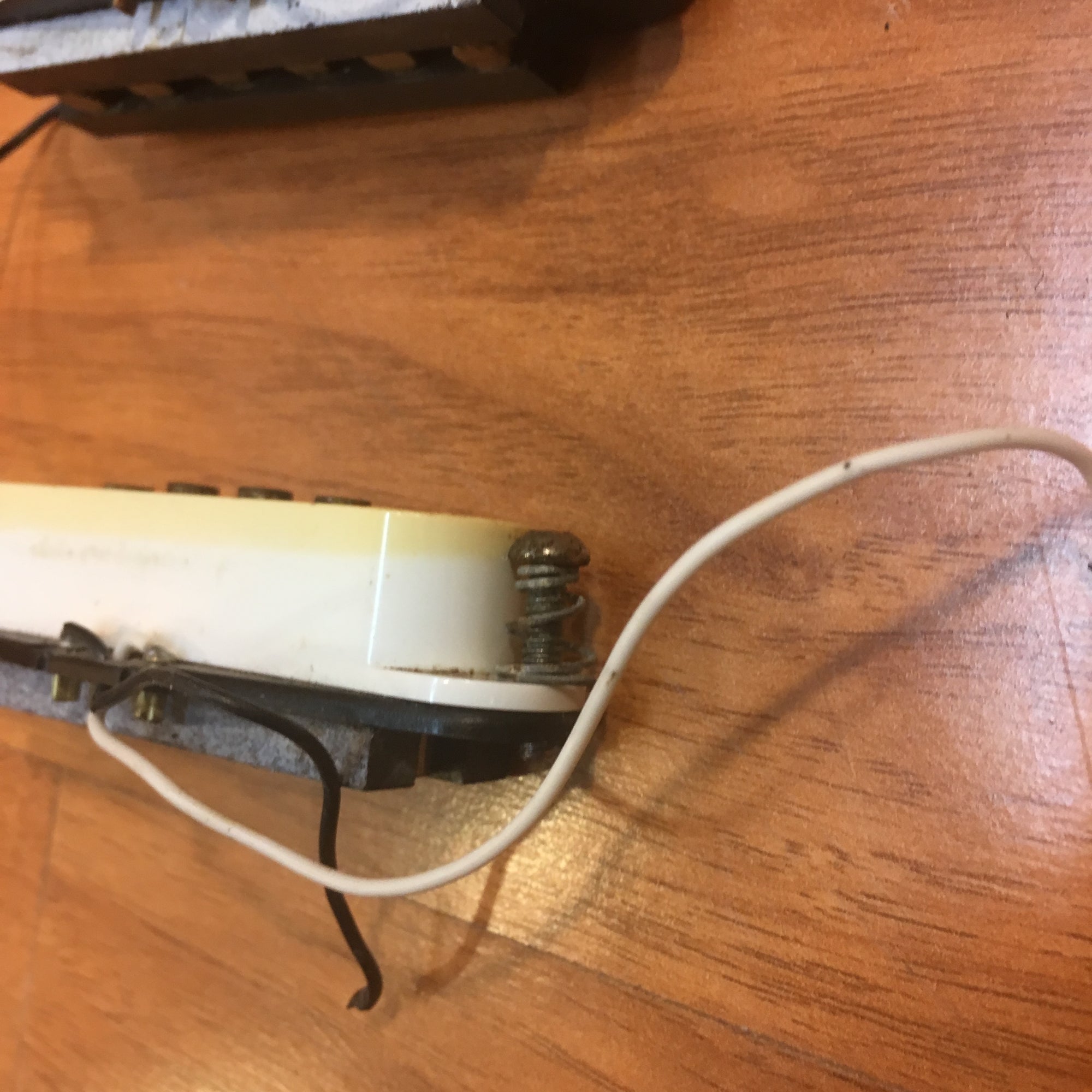 Unknown Strat Single Coil Pickup Set Cream