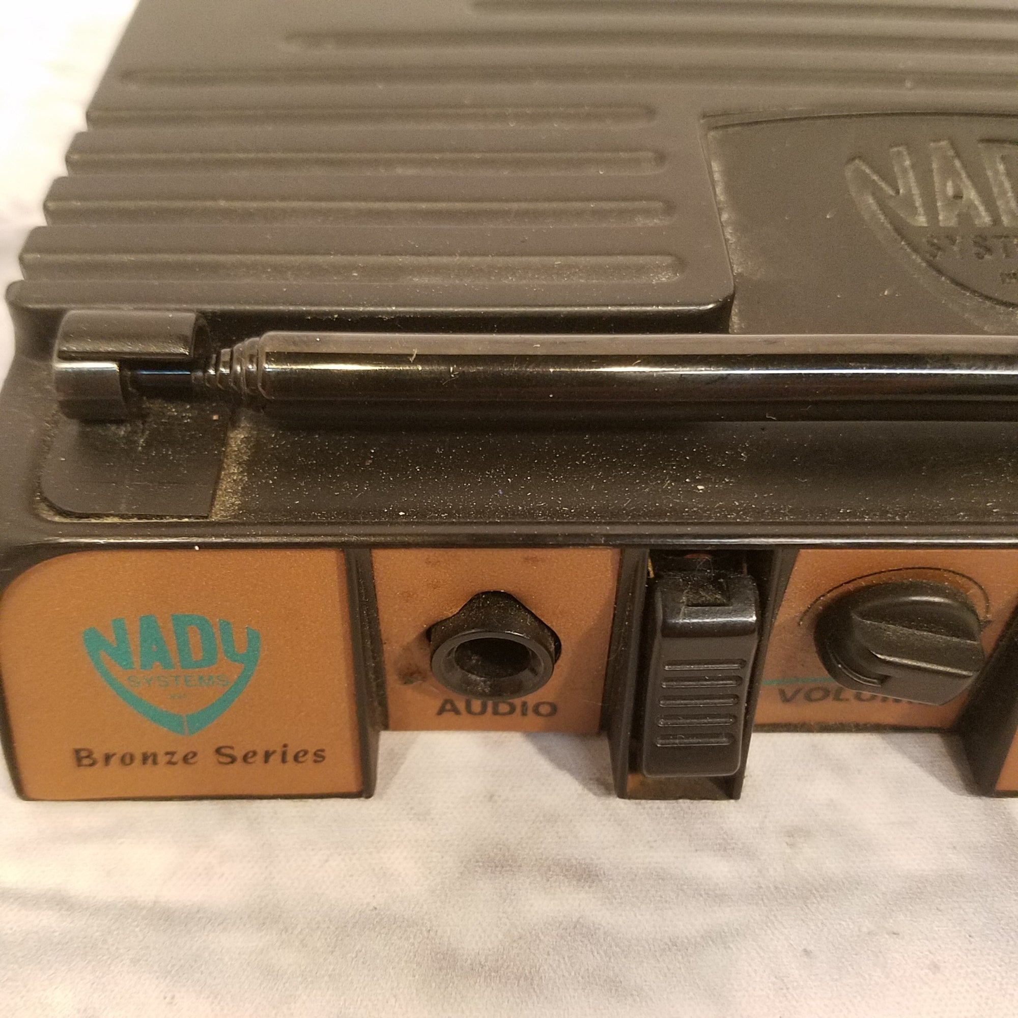 Nady 121 Bronze Series Wireless Guitar System