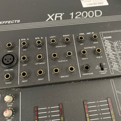 Peavey XR 1200D 12 Channel 1200 Watt Powered Mixer with Effects