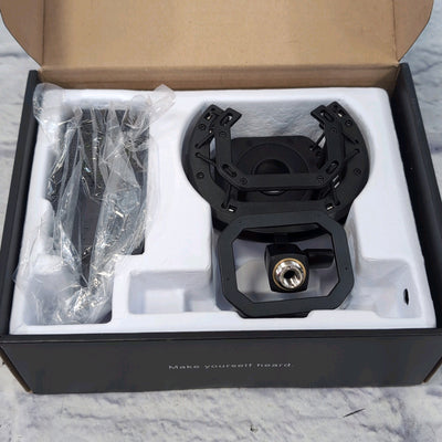 Lewitt LCT440 Pure Condenser Mic with Shockmount