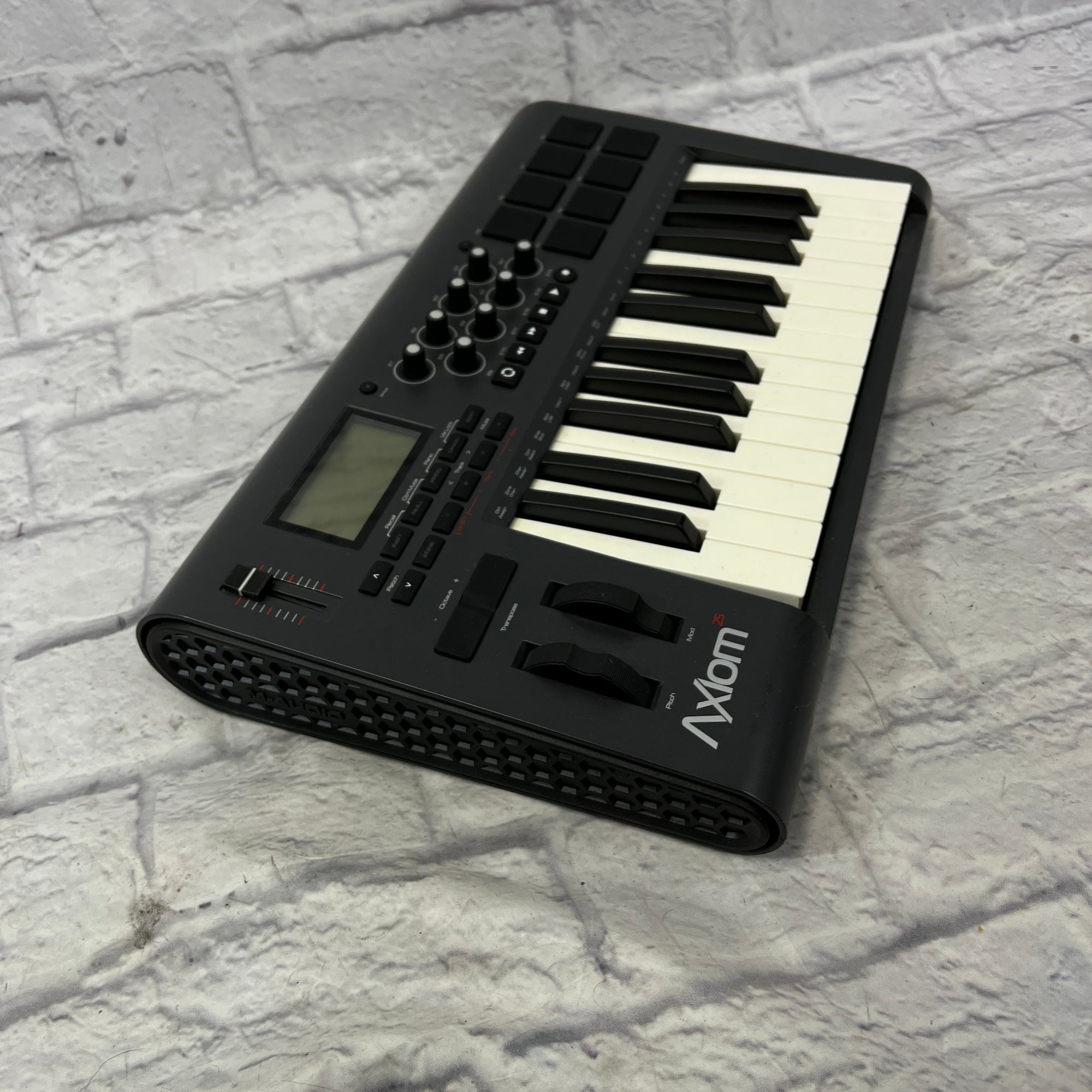M-Audio Axiom 25 25-Key MIDI Controller
