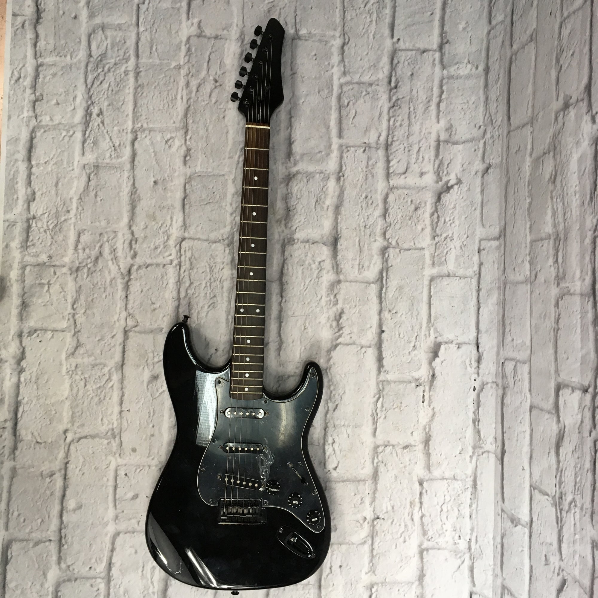Unknown Black Strat Style Electric Guitar