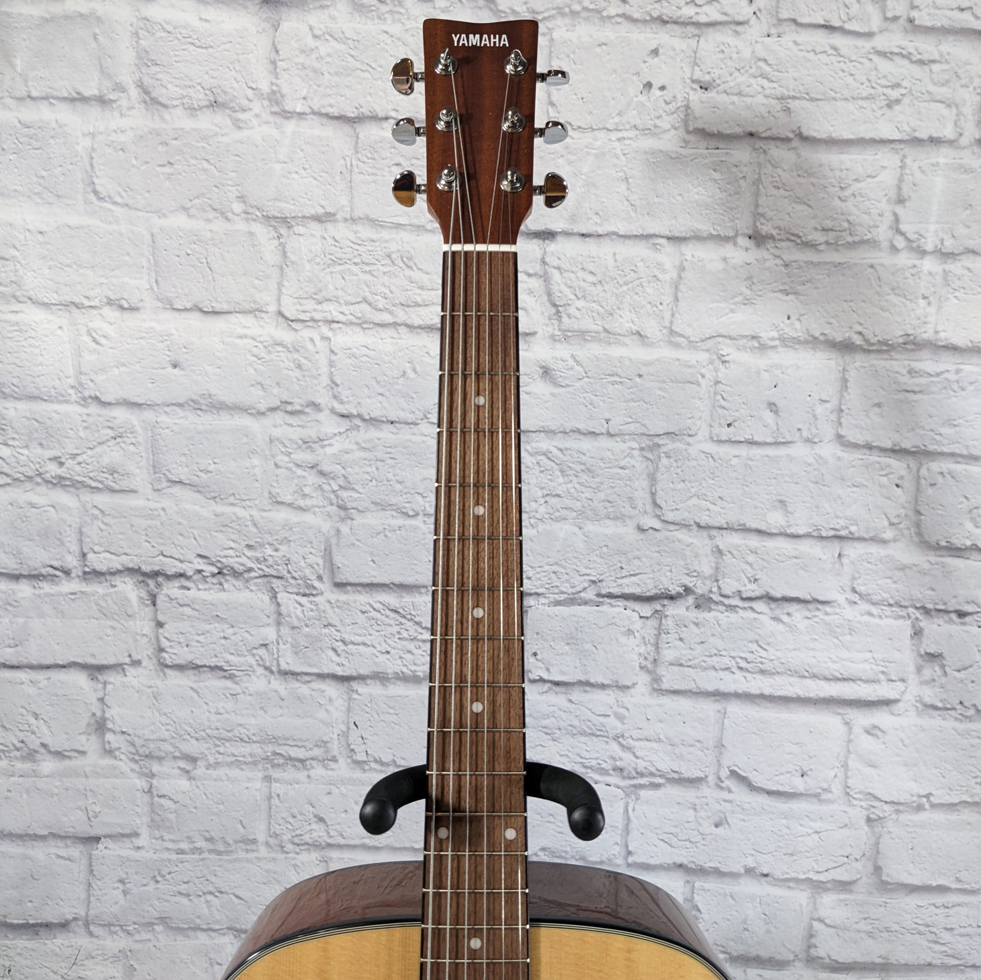 Yamaha F325 Dreadnought Acoustic Guitar - Evolution Music