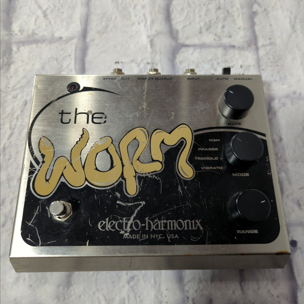 Electro-Harmonix Worm Effect Pedal Large Box - Evolution Music