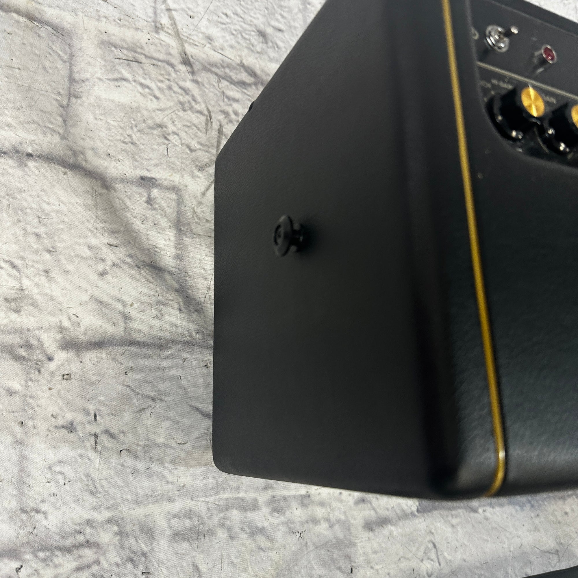 Positive Grid Spark 40 Guitar Combo w Spark Control