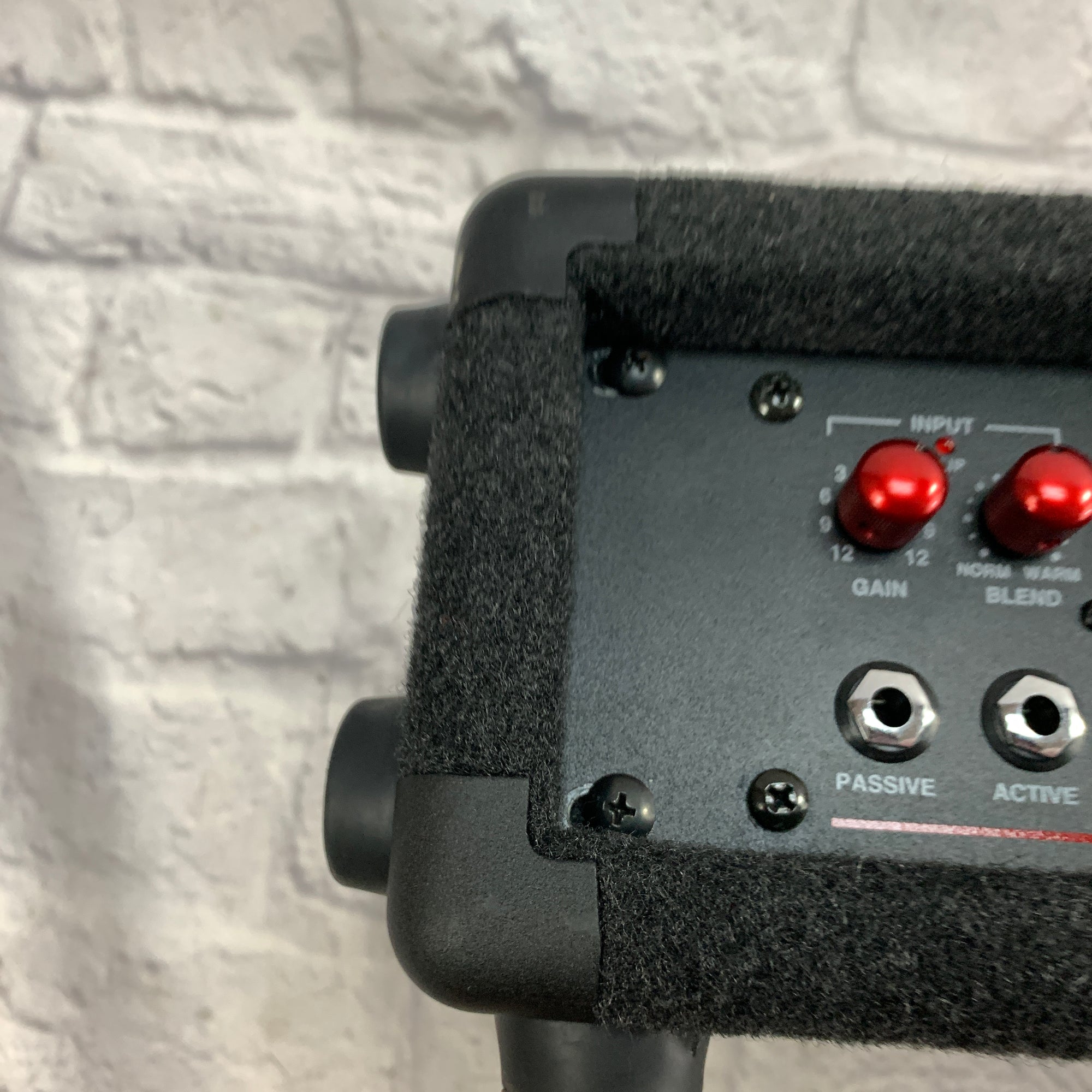 Carvin R1000 Bass Amplifier Head