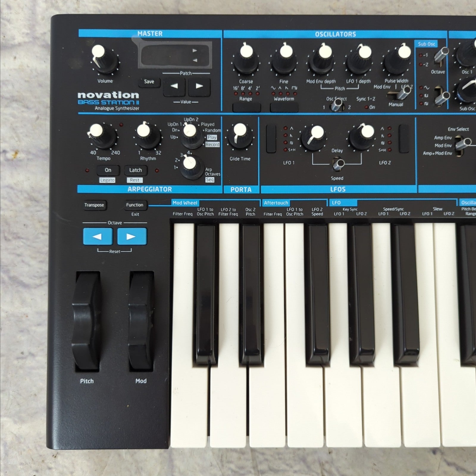 Novation Bass Station II 25-Key Analogue Synthesizer