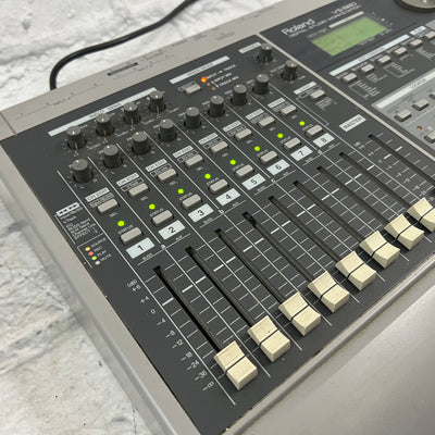 Roland VS-880 Digital Studio Workstation