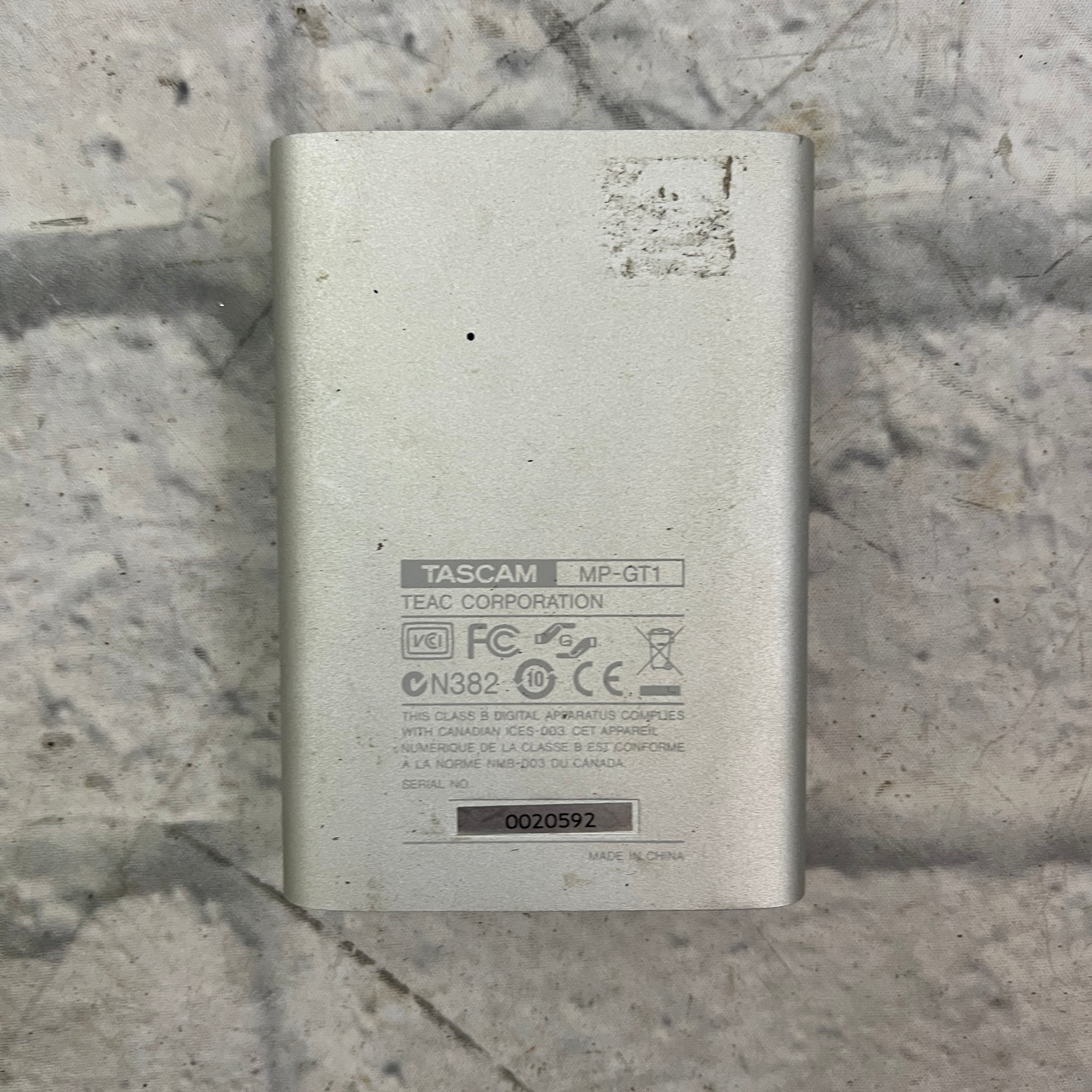 Tascam MP-GT1 Portable Memory Guitar Trainer