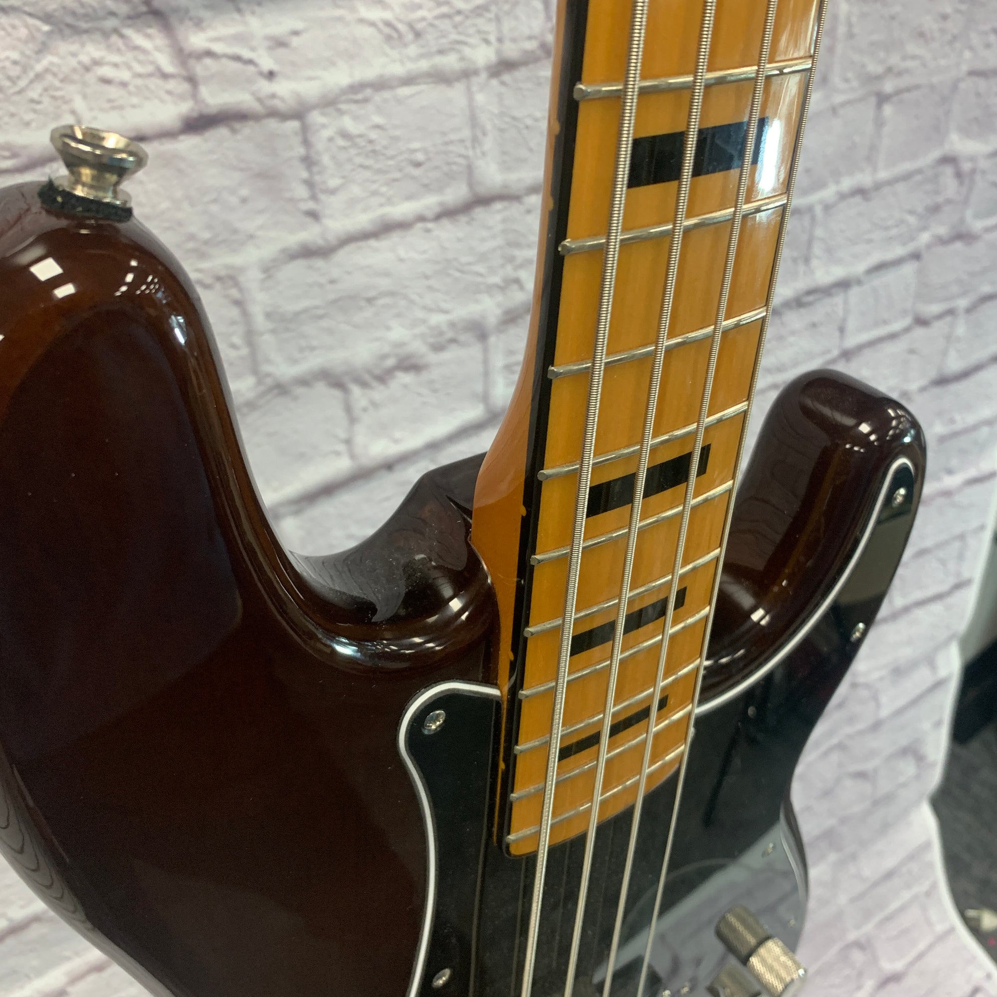Squier Classic Vibe 70s P Bass 4 String Bass Guitar