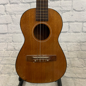 Unknown Ukulele D-8 30"