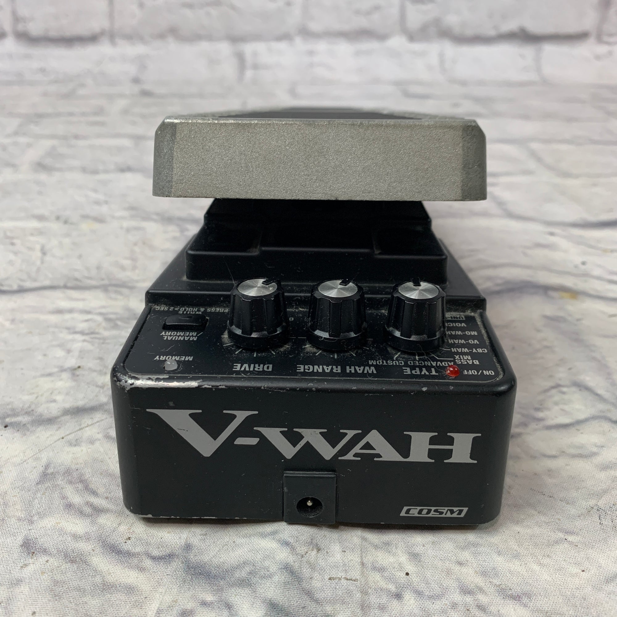 BOSS PW-10 V-Wah - Geek IN Box