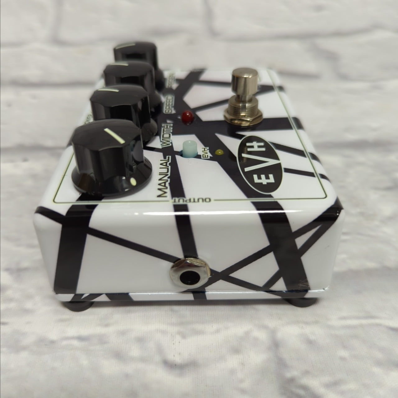 Dunlop MXR EVH 117 Eddie Van Halen Flanger Pedal - Evolution Music