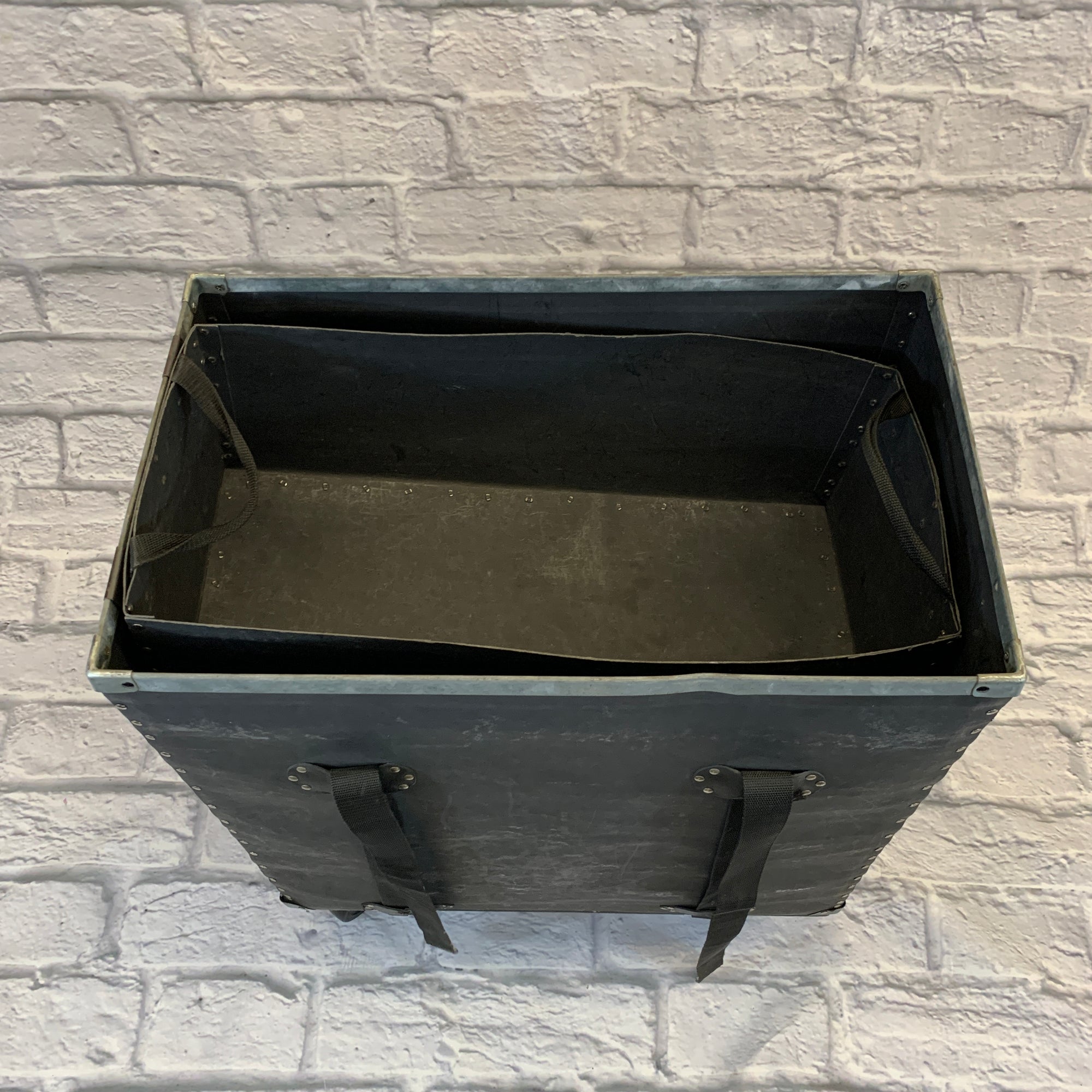 Humes & Berg Custom Built Fibre Case