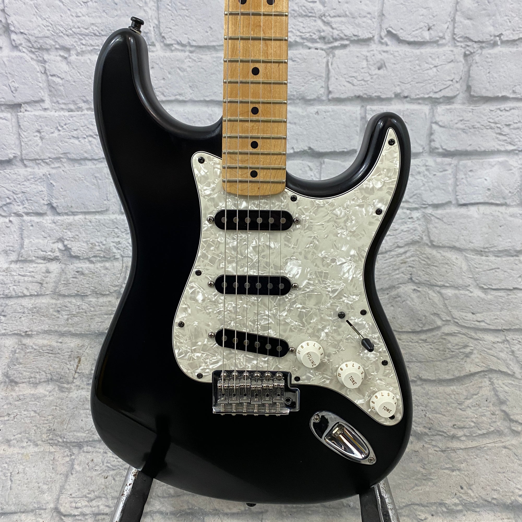 Fender MIM Stratocaster Electric Guitar