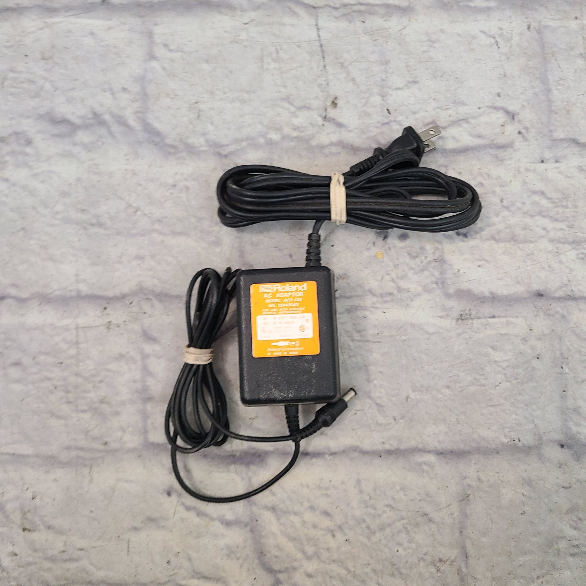 Roland ACF-120 9V AC Center Negative 500mA Power Supply