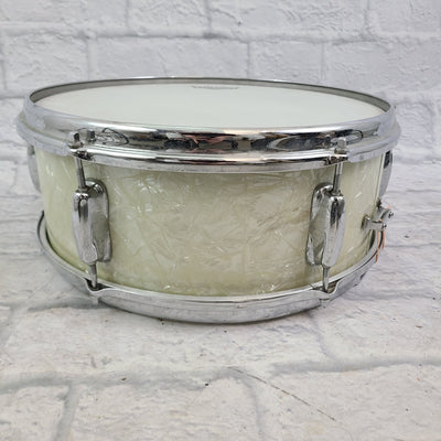 Slingerland Student Deluxe 5.5x 14 6 lug Snare White Marine Pearl