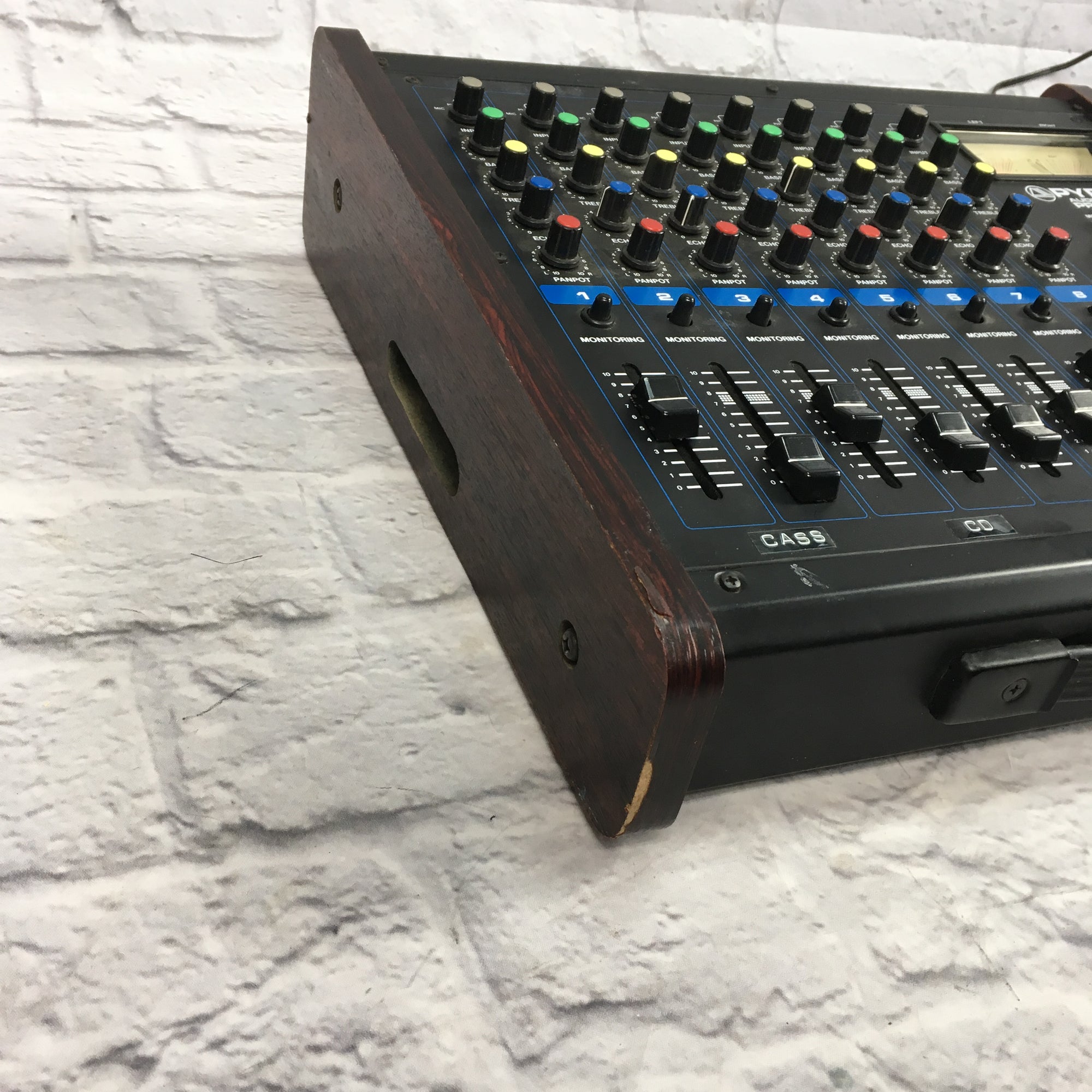 Pyramid PR-8800 Echo 8 Channel Passive Mixer