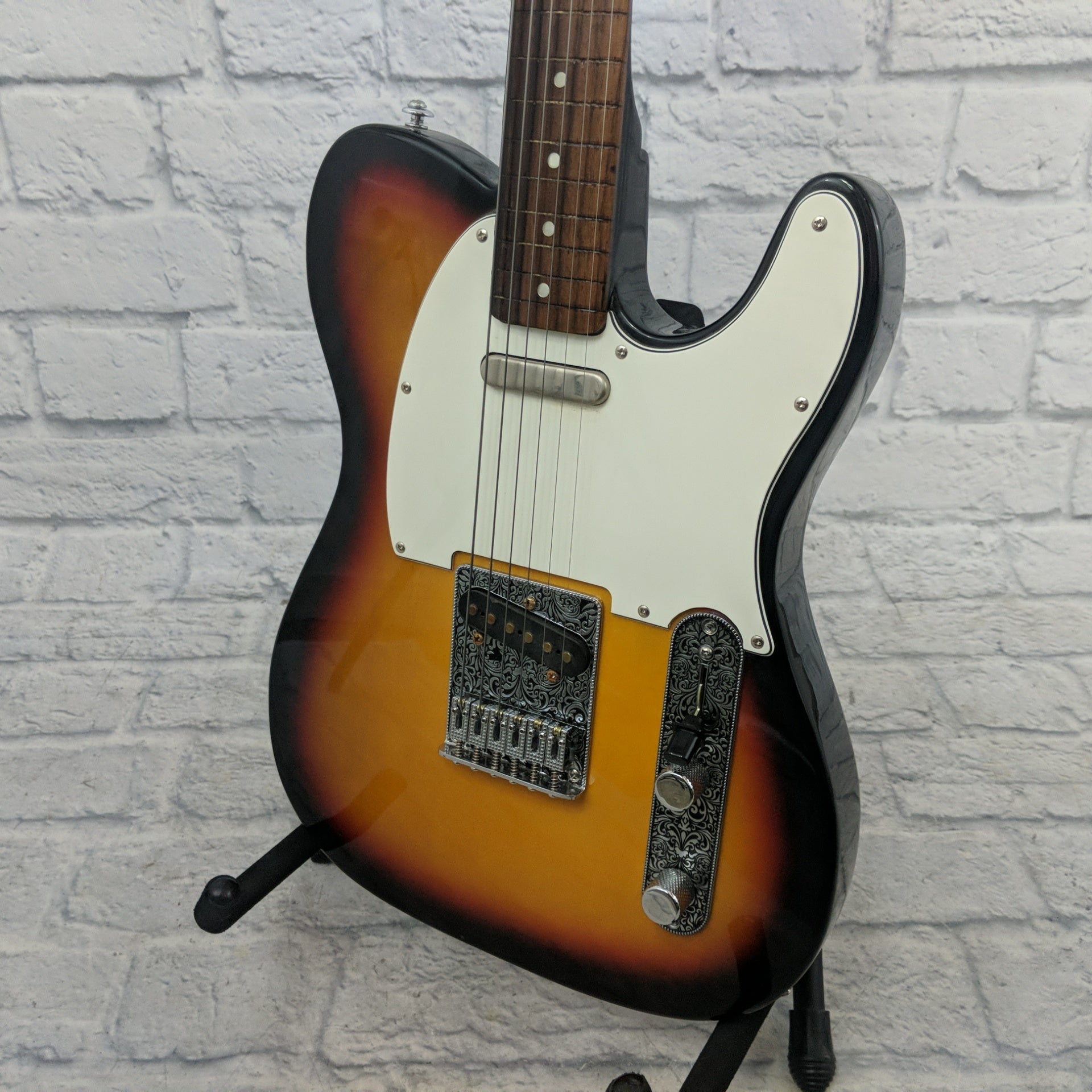 Telecaster Style Fretless Guitar Custom