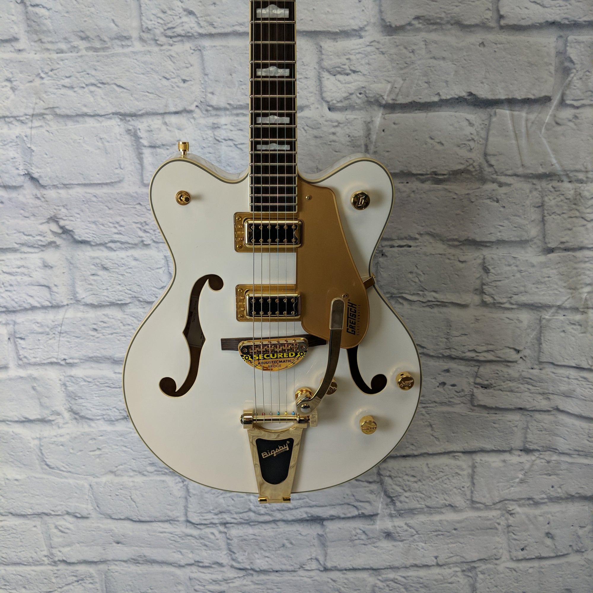 Gretsch G5422TG Electromatic Hollowbody Double Cutaway W/ Bigsby Tremolo, Gold Hardware - Snowcrest White
