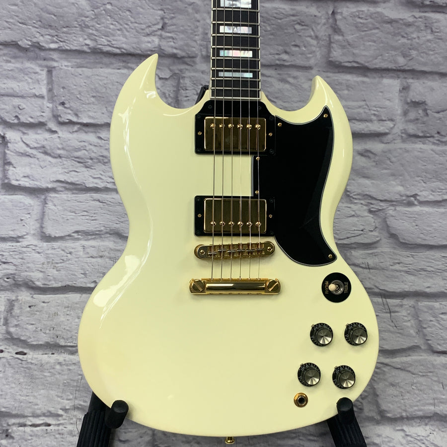 Unknown SG-style Copy 61' Reissue Electric Guitar Classic White w/ Case
