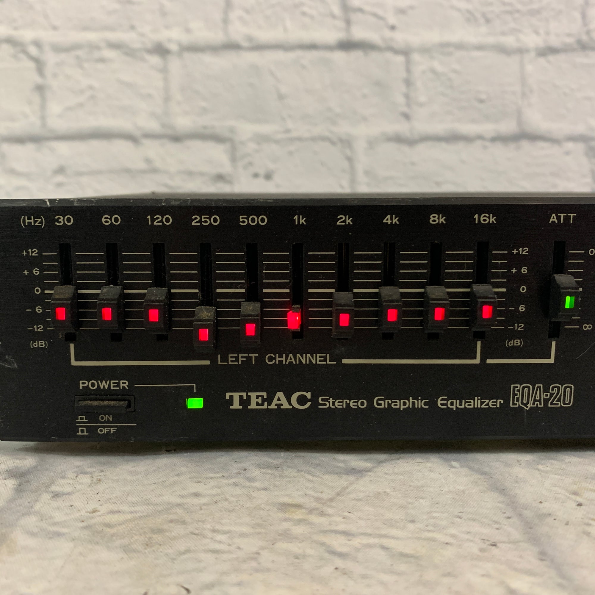 Teac EQA 20 Stereo Graphic Equalizer Evolution Music